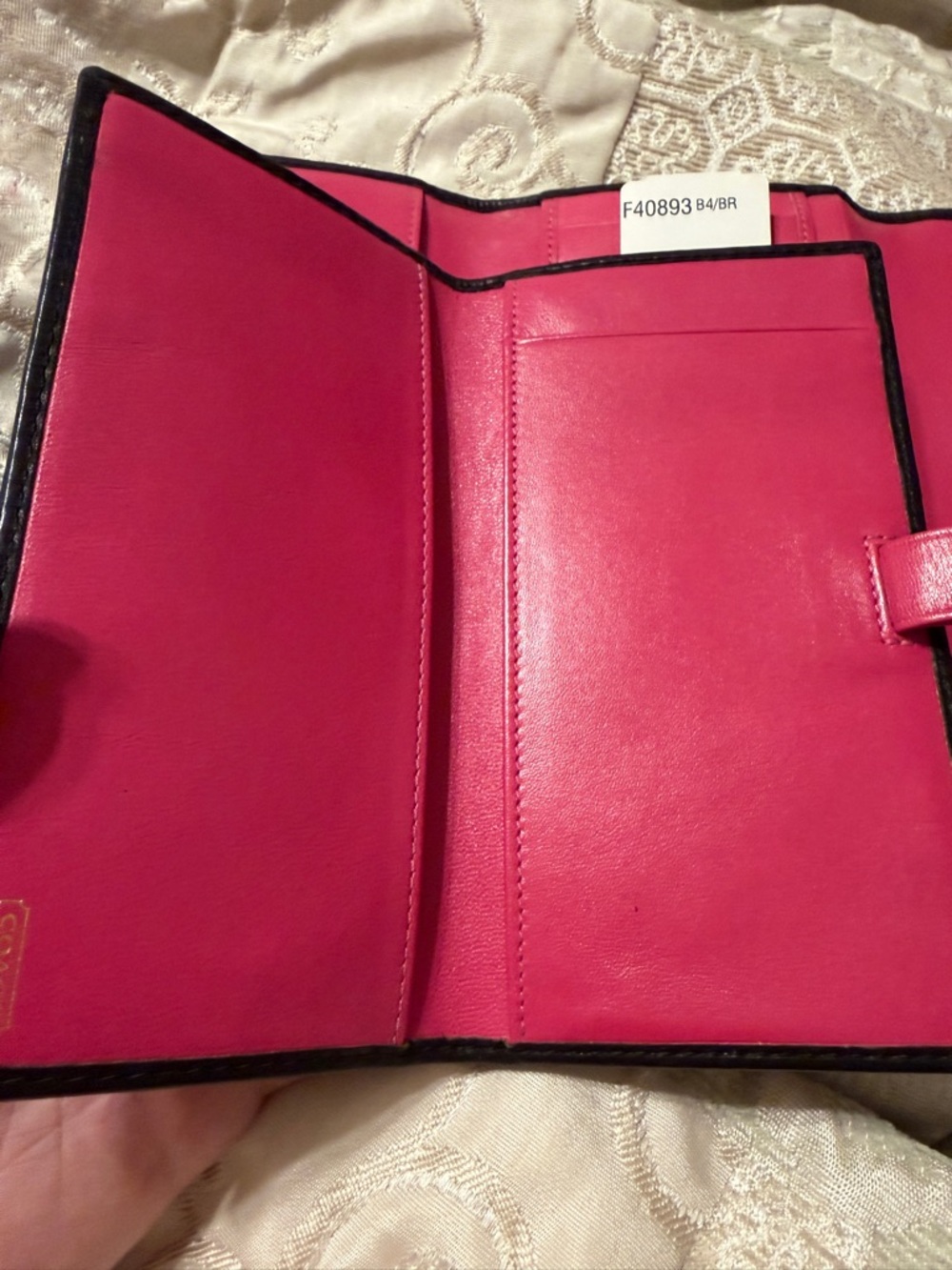 Nwt Coach Bleeker Black leather with black signature jacquard canvas checkbook - Picture 3 of 6